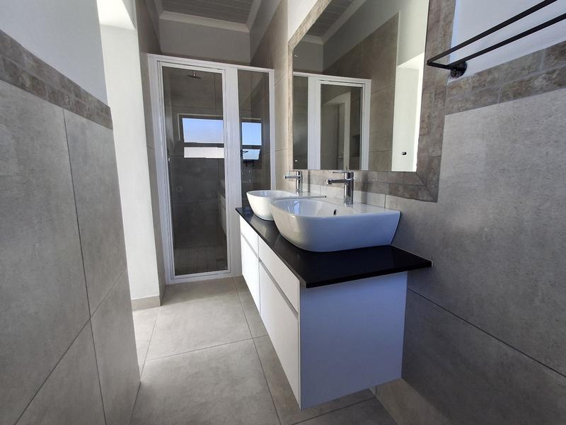 4 Bedroom Property for Sale in Da Gama Bay Western Cape